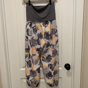 Lululemon Om Mini Art Pop Joggers
